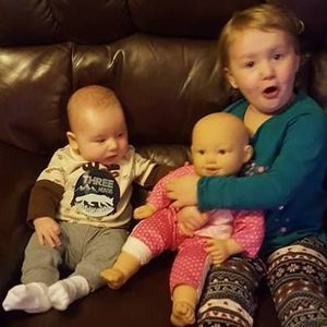 Meet your Posher, Dana